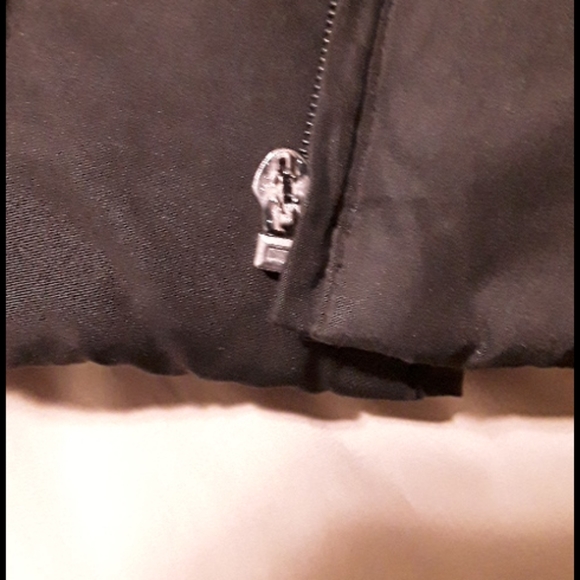 Calvin Klein puffy winter jacket/faux fur hood - Picture 6 of 7